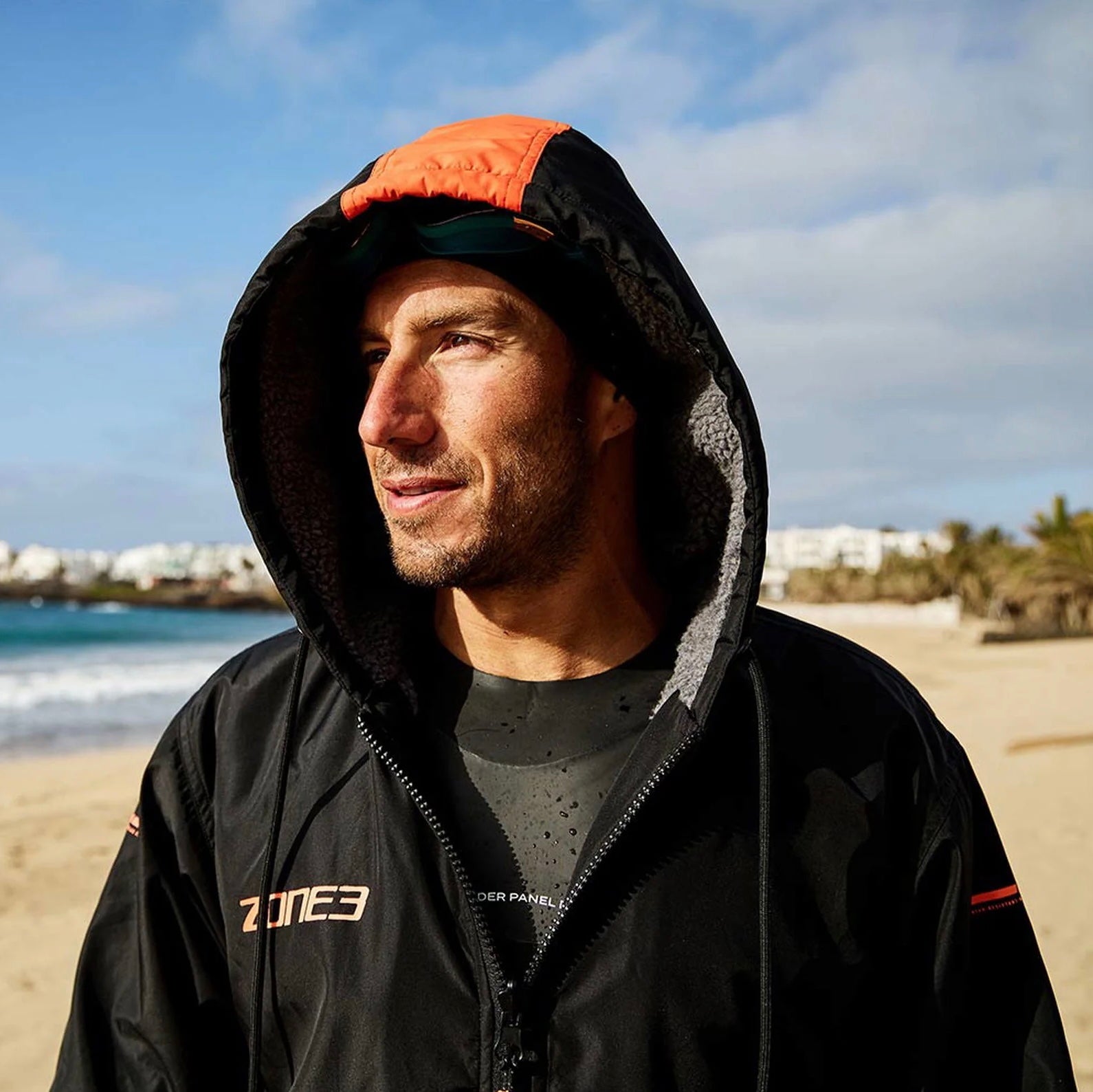 ZONE 3 RECYCLED PARKA CHANGING ROBE - Black/Orange image 3