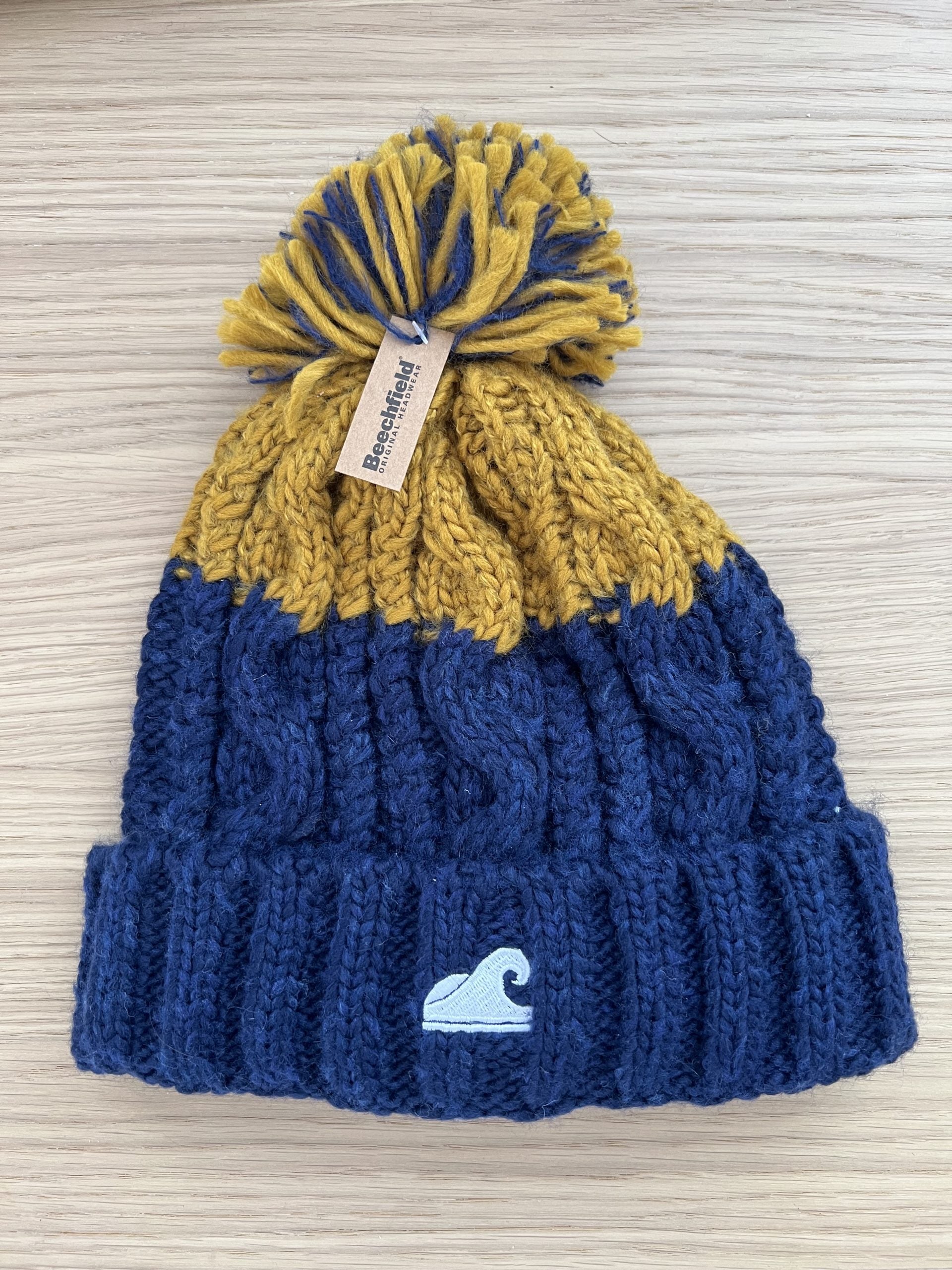 Umiko Wave Collection - Apres Beanie Navy / Mustard image 0