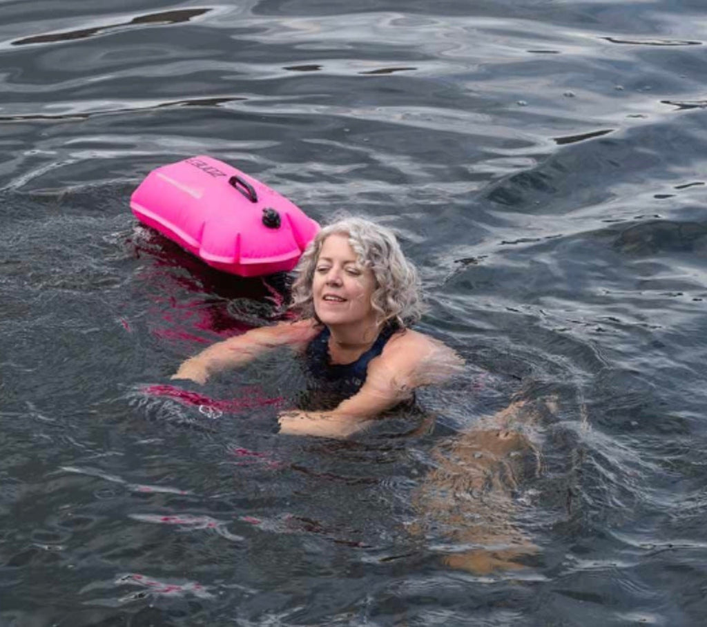 ZONE3 Recycled 28L Safety Buoy / Dry Bag - Pink image 2